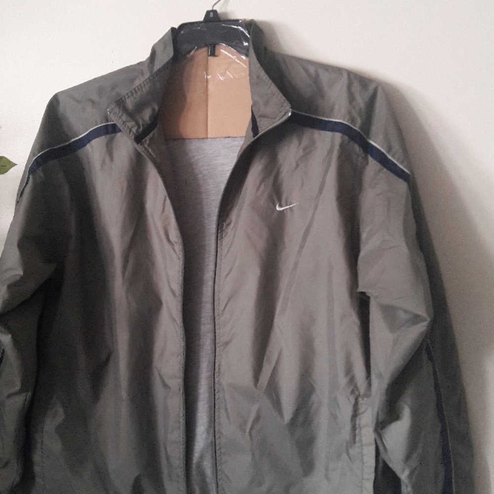 Nike XL gray Windbreaker